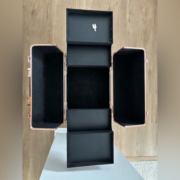 AROUS Rolling Makeup Train Case 4 in 1 Cosmetology Case - Picture 3 of 9